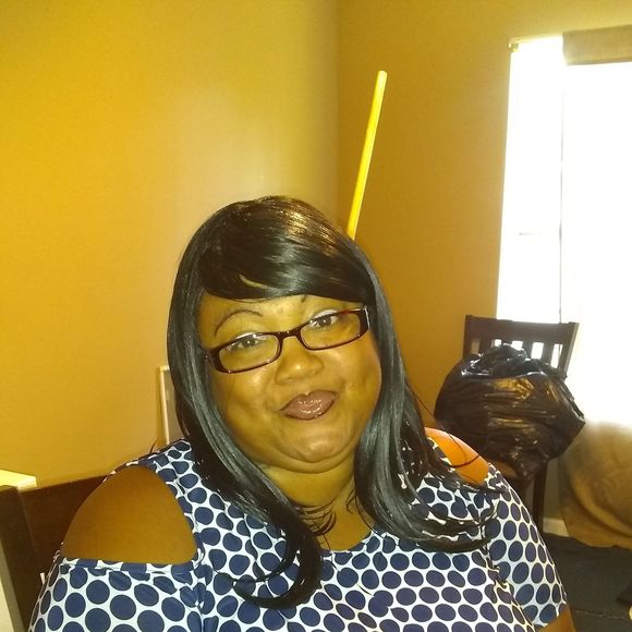 Meet your Posher, Cassandra - Picture 1 of 1